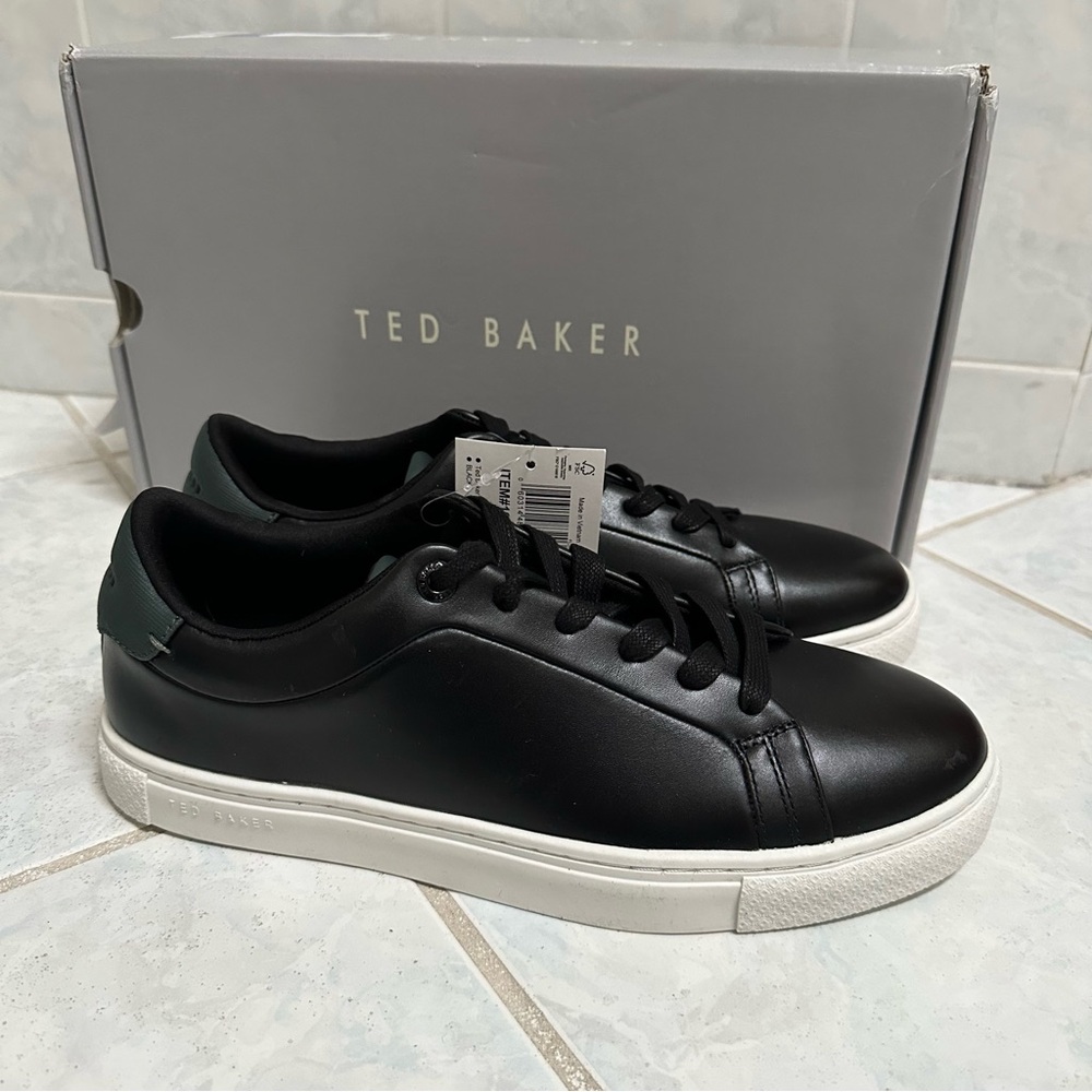 NWT Ted Baker Men's Leather Sneaker Size 9
